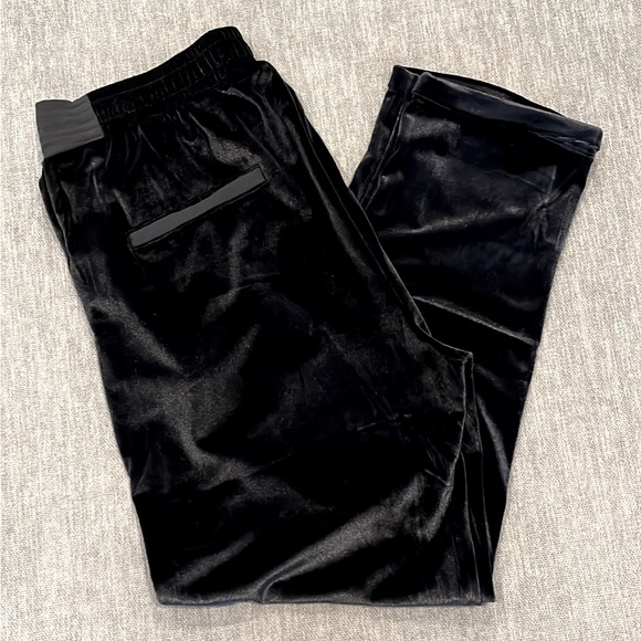 LUSH VELVET BLACK PANTS - Picture 1 of 11